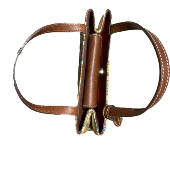 Dooney and Bourke Medallion Tiney East/West Bag Medallion Collection 2007 - Picture 6 of 13